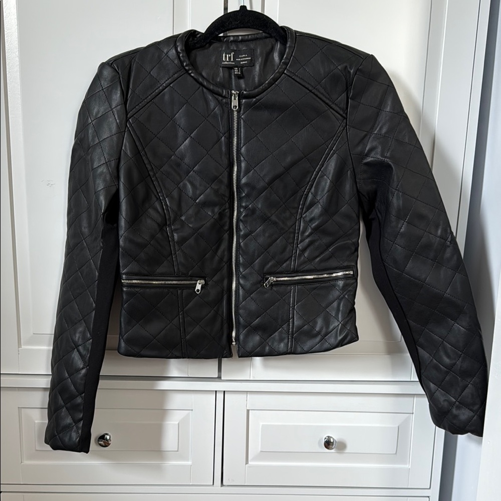 Black Leather Cropped Jacket with Zipper